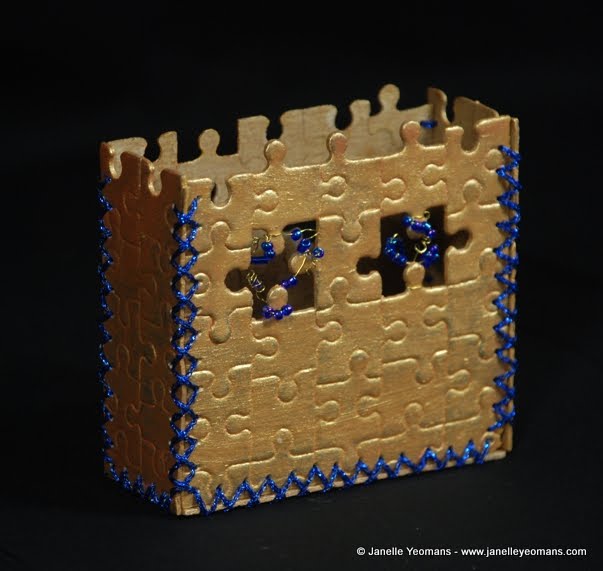 gold castle box